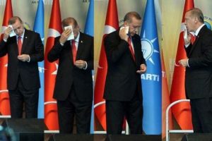 AK Parti kongresinde sıcak bunalttı