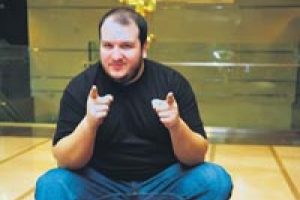 25 milyonumu &ccedil;aldın, h&acirc;l&acirc; yorum yapıyorsun!"