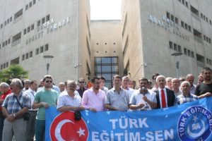 Bursa'daki m&uuml;d&uuml;r kıyımına su&ccedil; duyurusu