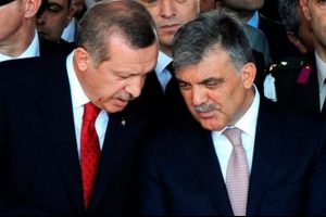 Erdoğan'dan G&uuml;l'e b&uuml;y&uuml;k jest