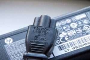 HP şarj adapt&ouml;rlerini toplatıyor