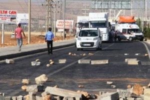 Mardin ve Urfa'da yollar kapatıldı
