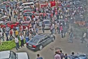 Bursa'nın en g&uuml;zel arabaları yarışıyor