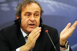 Platini'den FIFA adaylık a&ccedil;ıklaması!