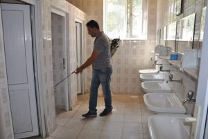 Okullar ila&ccedil;lanıyor
