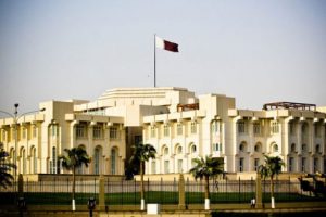 Suudi Arabistan'dan Katar'a kritik ziyaret