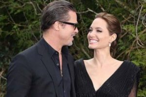Brad Pitt ile Angelina Jolie evlendi...