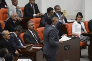 CHP'li Başkanvekili'ni onlarda kınadı!