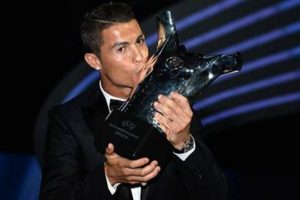 Yılın en iyisi Ronaldo