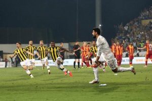 'Volkan'ın elini sıkmayın!'