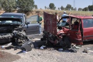 Zincirleme trafik kazası: 1 &ouml;l&uuml;