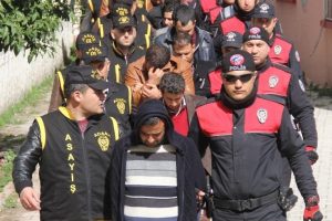 Karatay'ı dolandıranlara tahliye