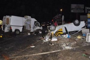 Trafik kazası: 1 &ouml;l&uuml; 5 yaralı