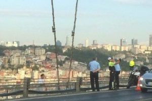 K&ouml;pr&uuml;de "intihar selfie"sine soruşturma