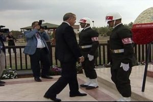 Erdoğan'dan Denktaş'ın mezarına ziyaret