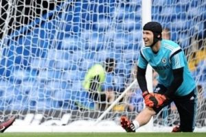 Chelsea, Cech'i satıyor!