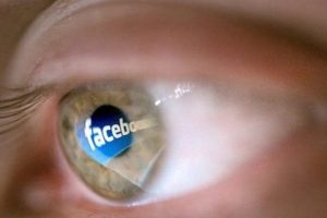 Facebook Messenger kamerayla sizi mi izliyor