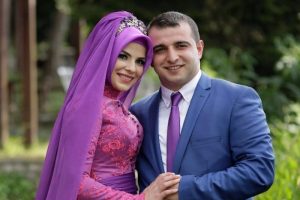 D&uuml;ğ&uuml;n&uuml;nde &ouml;ld&uuml;r&uuml;ld&uuml;