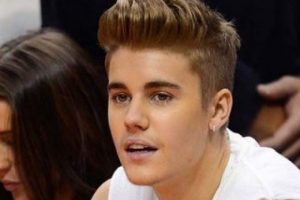 Justin Bieber yine tutuklandı...