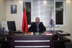"Aziz Yıldırım bana vurmaya &ccedil;alıştı ve k&uuml;f&uuml;r etti"
