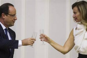 Elysee Sarayı'nın sırları a&ccedil;ığa &ccedil;ıkıyor