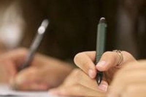 &Ouml;ğrenciler 10 yıllık ders &uuml;cretlerini geri alabilir