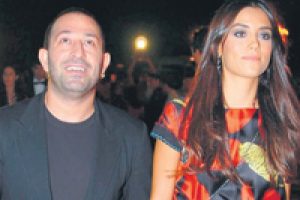 Cansu Dere'yi &ccedil;ıldırtan olay bakın ne?