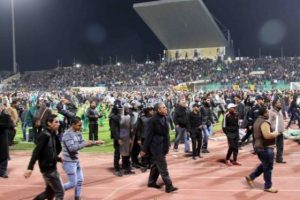 Mısır ve Libya'da futbol &ccedil;ıkmazı!