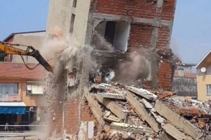 Plansız yapılaşma olan mahallelere nefes aldıracak proje