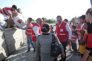 T&uuml;rk Kızılayı'ndan Yezidi ailelere yardım
