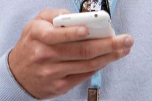 Eski sevgilisine 21 bin kez mesaj attığı i&ccedil;in tutuklandı
