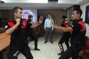 Polise 5 bin yeni cop