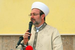 "Gen&ccedil;lerin okuması gereken 3 kitap vardır"