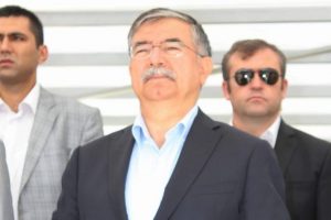 "T&uuml;rkiye'nin en b&uuml;y&uuml;k sorununu &ccedil;&ouml;zeceğiz"