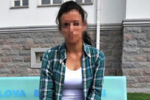 Anlaşmalı boşanma yaptığı eşine şok su&ccedil;lama