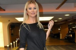 Song&uuml;l Karlı: Kapanmak isterken daha &ccedil;ok a&ccedil;ıldım...