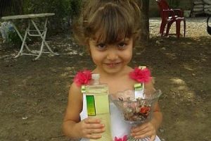 Otomobil altında kalan Minik Ebrar kurtarılamadı