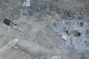 Ak&ccedil;akale'de evin avlusuna u&ccedil;aksavar mermisi d&uuml;şt&uuml;