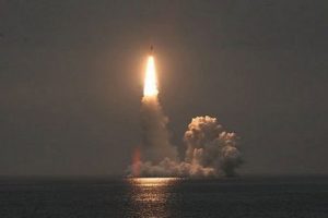 Rusya, atom bombasından 100 kat g&uuml;&ccedil;l&uuml; olan f&uuml;zeyi denedi