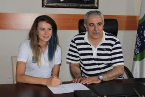 Meryem Boz Bursa B&uuml;y&uuml;kşehir Belediyespor'da