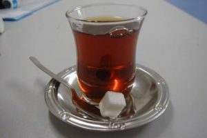 Bu ilde &ccedil;aya bir şekerden fazla atmak yasak!