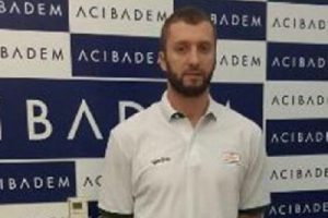Banvit Veremeenko'yu renklerine bağladı