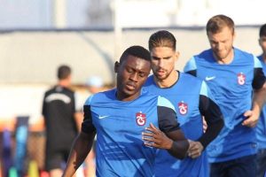Fenerbah&ccedil;e ma&ccedil;ı hazırlıklarını s&uuml;rd&uuml;rd&uuml;