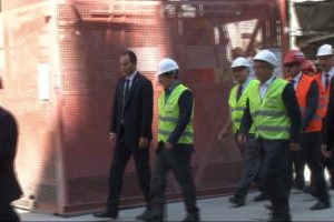 Başbakan yeni t&uuml;p ge&ccedil;itte incelemelerde bulundu