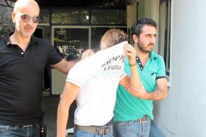 Yaş:16, sabıka:107