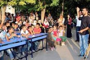 Şırnak Meydanı'nda K&uuml;rt&ccedil;e ders!