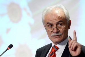 "Ekranda kullanılan dil kurallara uygun olmalı"