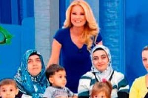 27 yıldır g&ouml;rmediği anne ve ablasıyla buluşturuldu...
