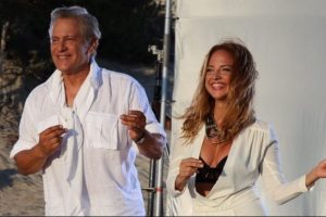 Kızından babasına 50. yıl jesti