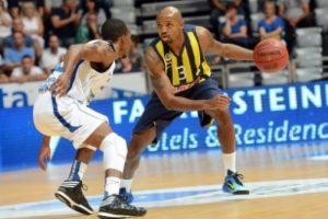 F.Bah&ccedil;e &Uuml;lker, Zadar'ı rahat ge&ccedil;ti!